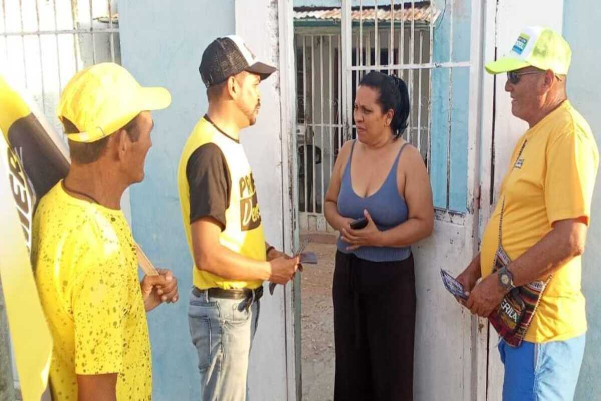 El día de hoy, miércoles 19 de marzo, los equipos de Primero Venezuela y Primero Justicia, recorrieron las calles de Ciudad Cartón (5)