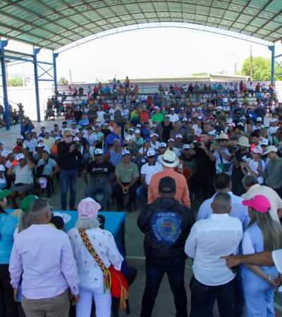 Gobernador Morel Rodríguez entregó ayudas técnicas, materiales de construcción y créditos a pescadores en la isla de Coche    