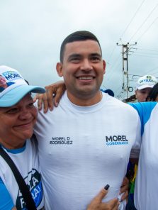 Nueva Esparta se moviliza: Caminata en Los Delfines reafirma apoyo a Morel Rodríguez Ávila 
