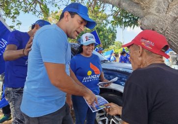 Grandioso Casa x Casa en Los Bagres por la reelección del Gobernador