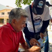 Fuerza Vecinal recorre Amador Hernández en respaldo a Morel Rodríguez